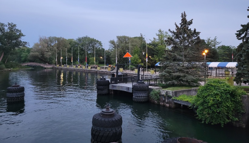 پارک جزیره در تورنتو