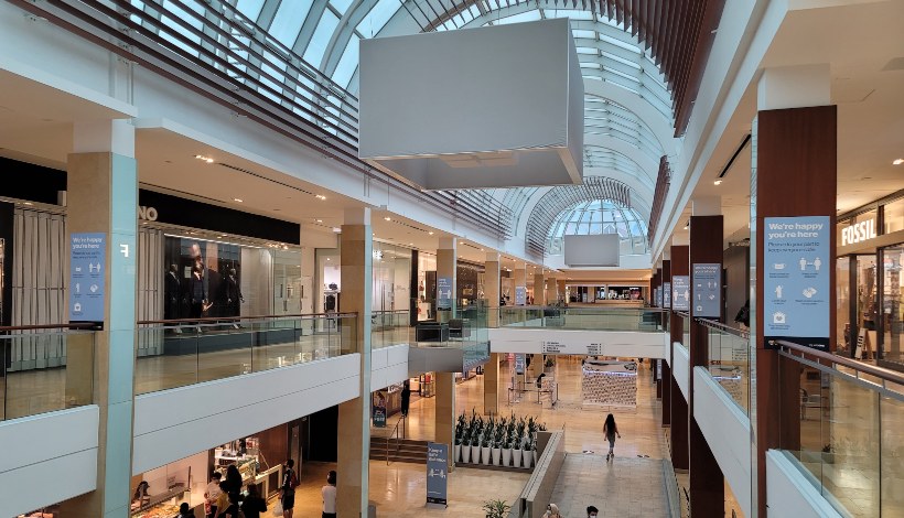 مرکز خرید اسکوئر وان در تورنتو