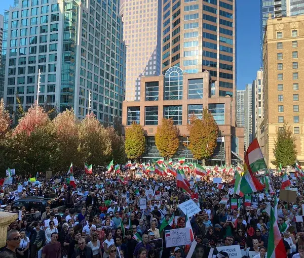 تجمع هزاران ایرانی در ونکوور