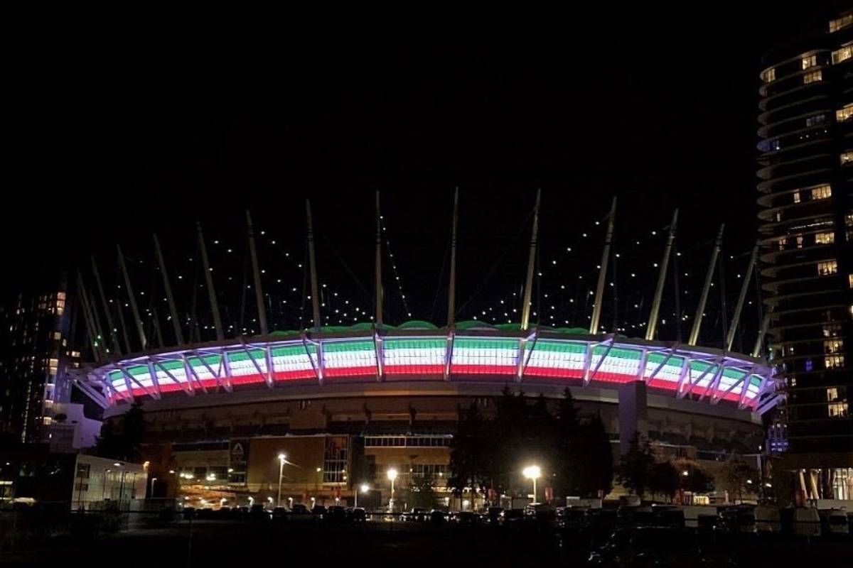 استادیوم ونکوور به رنگ پرچم ایران