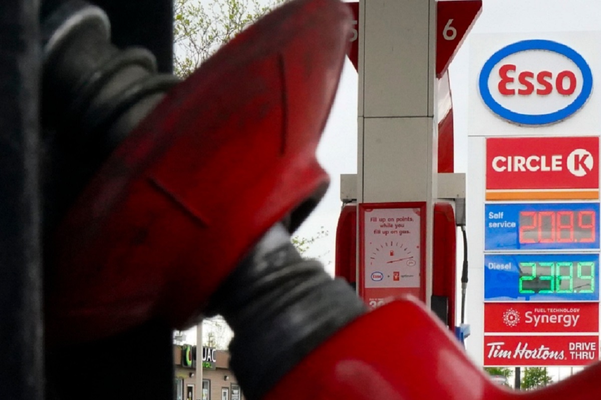پیش بینی کاهش قیمت بنزین در تورنتو